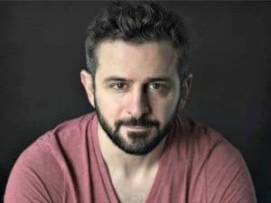 Actor Roberto Cavazos | ViaBestBuy Actor Roberto Cavazos